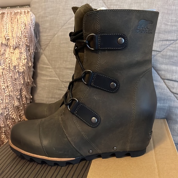 NWT Sorel Joan of Arctic Wedge Mid Bootie - Picture 5 of 9